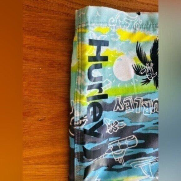 BUNDLE of 4! New Hurley Board Shorts Volcom Swim trunks Quicksilver Boys sz 14 - Picture 8 of 16